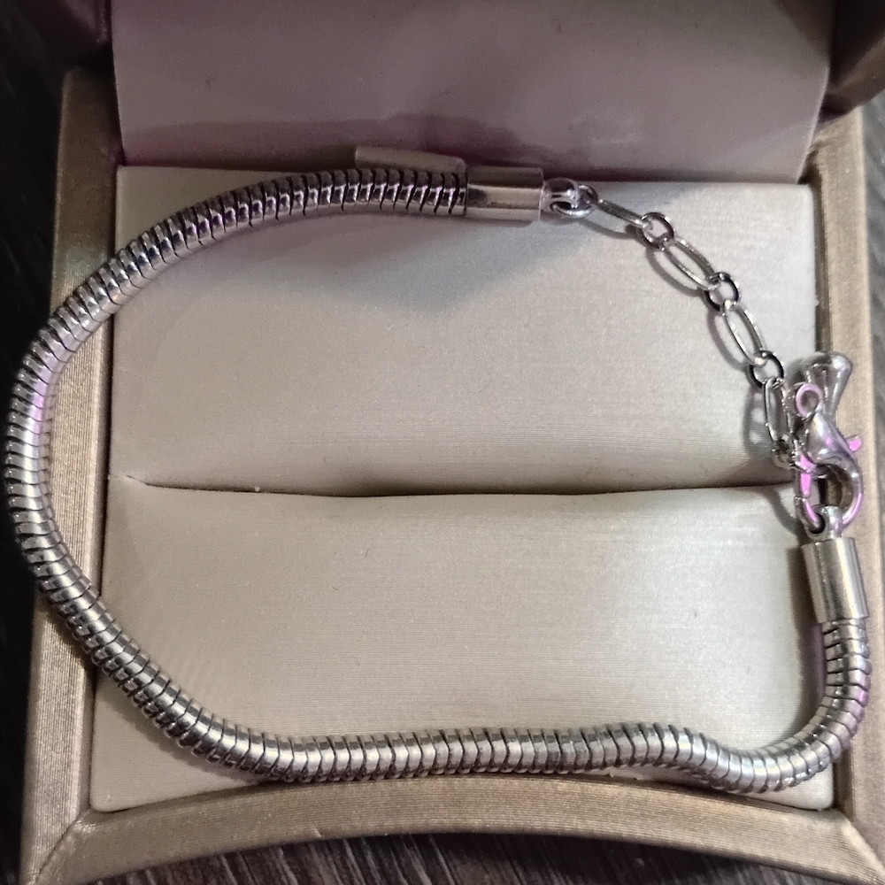 Elegant Silver Bracelet